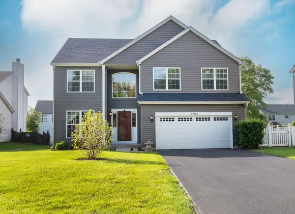 1702 Sierra Highlands Court, Plainfield, IL 60586