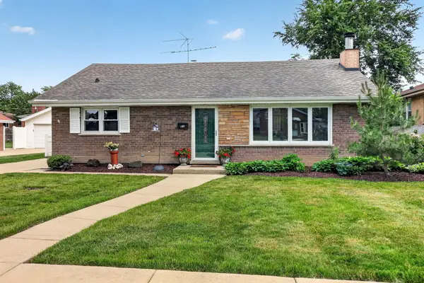 51 W Marilyn Terrace, Addison, IL 60101