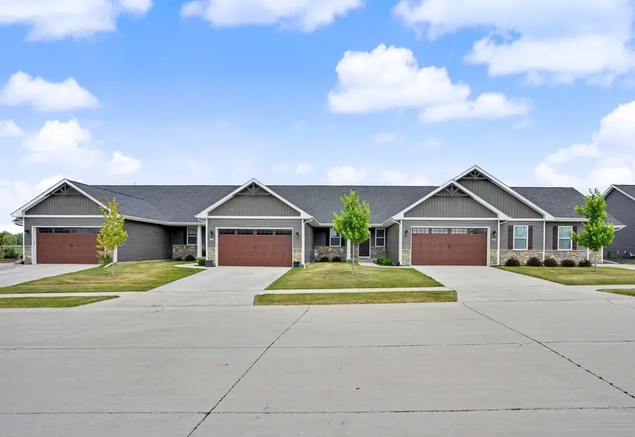 7063 Genesis Way, Bettendorf, IA 52722 - #2