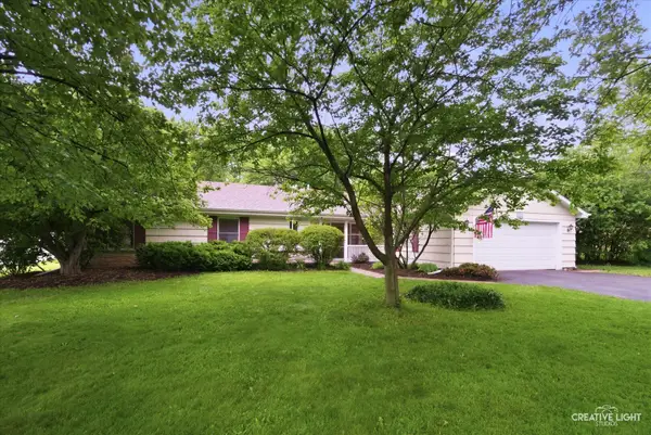 221 E Elm Street, Wheaton, IL 60189