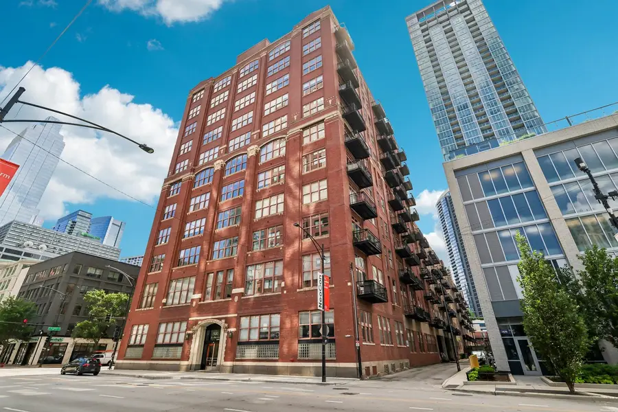 360 W Illinois Street #308, Chicago, IL 60654 - #2