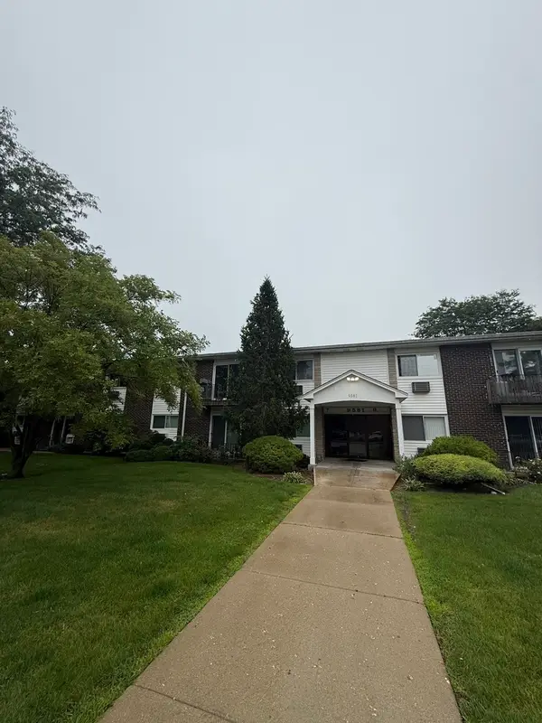 9581 Dee Road #202B, Des Plaines, IL 60016