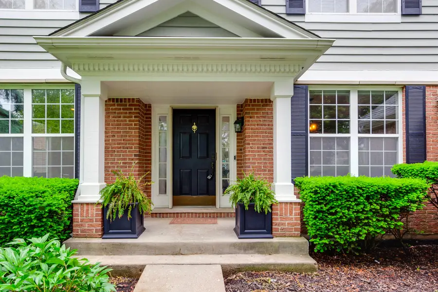 1679 N Stanwich Road, Vernon Hills, IL 60061 - #3