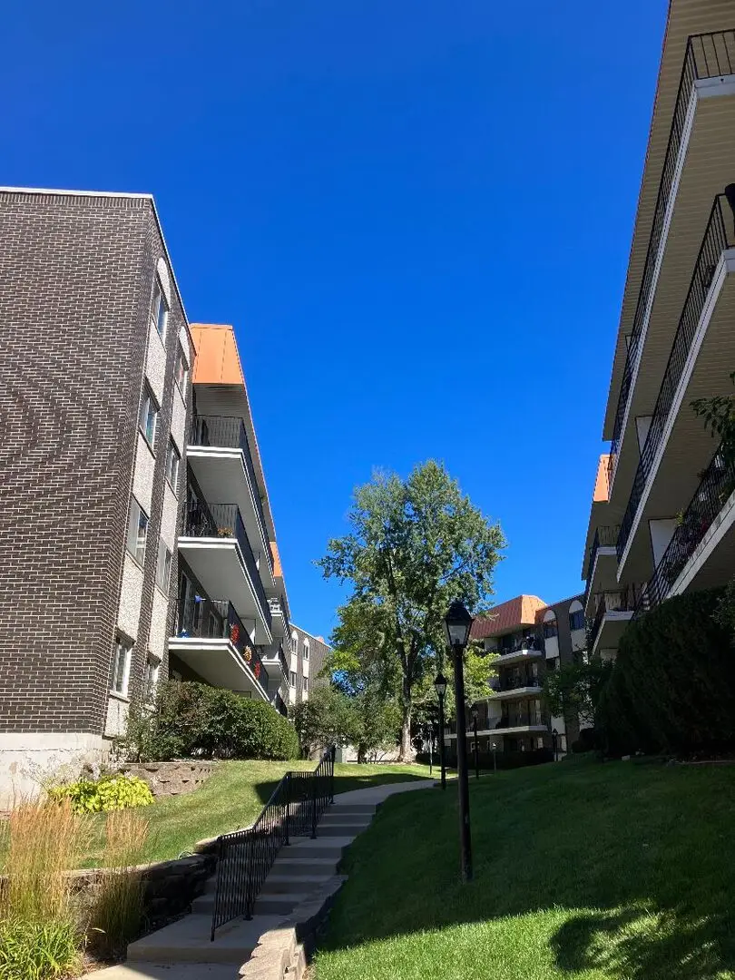 9530 Lamon Avenue #407, Skokie, IL 60077 - #3