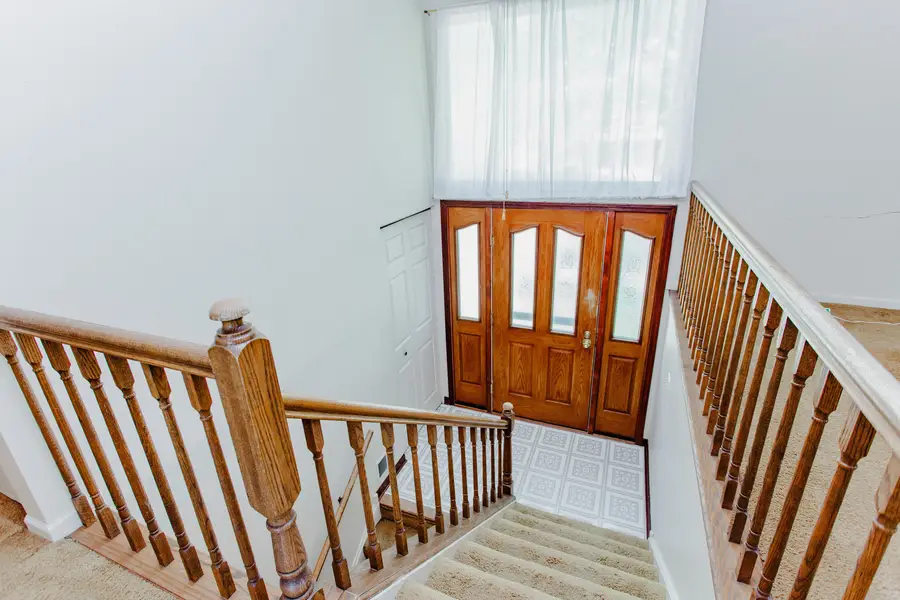 750 Michigan Lane, Elk Grove Village, IL 60007 - #2
