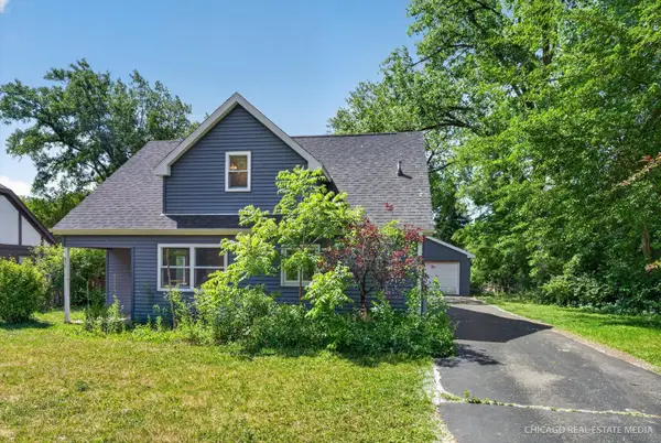830 E Kimball Avenue, Woodstock, IL 60098