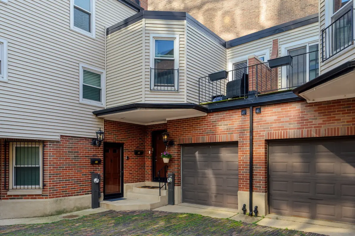 492 W Belmont Avenue, Chicago, IL 60657 - #1