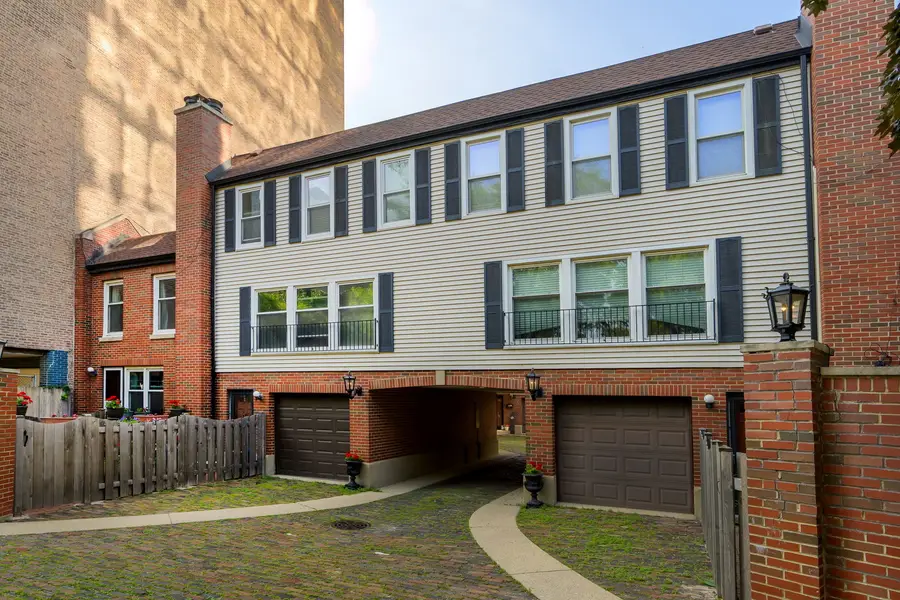 492 W Belmont Avenue, Chicago, IL 60657 - #3