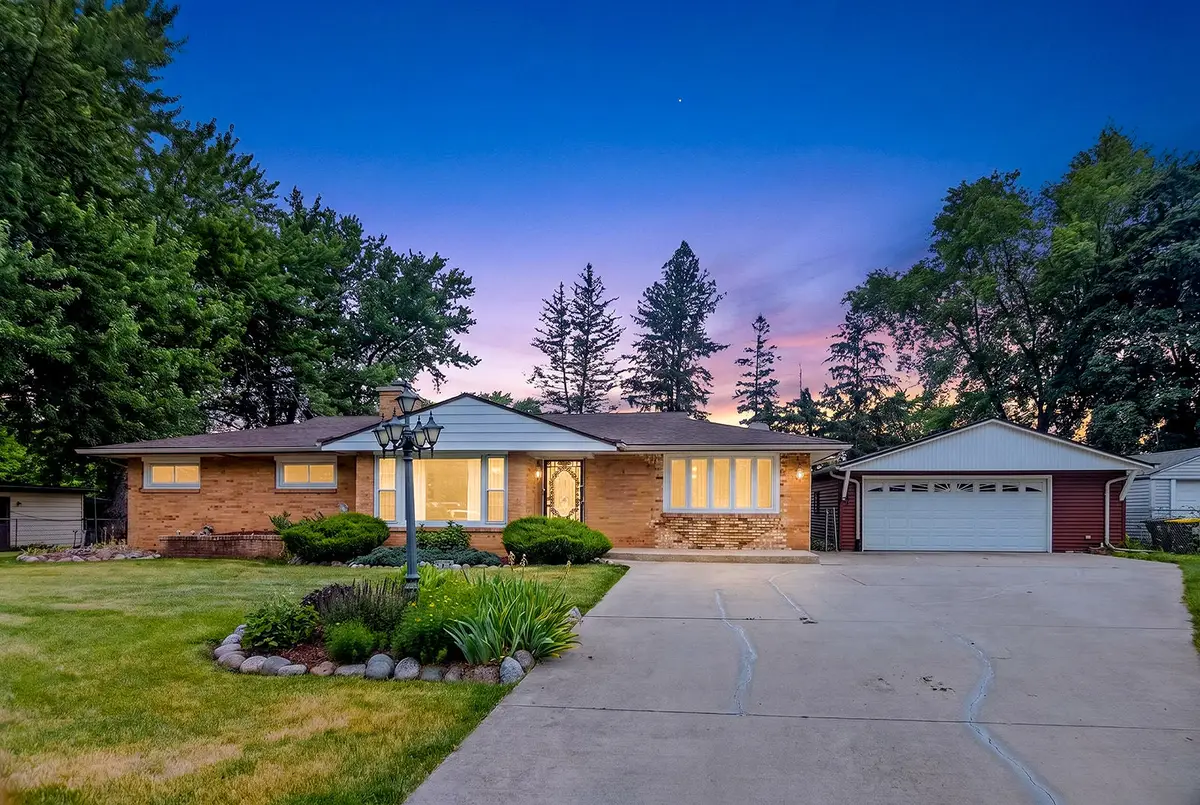 106 Superior Avenue, Machesney Park, IL 61115 - #1