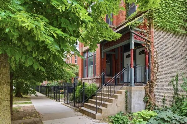 1516 N Mohawk Street #3F, Chicago, IL 60610