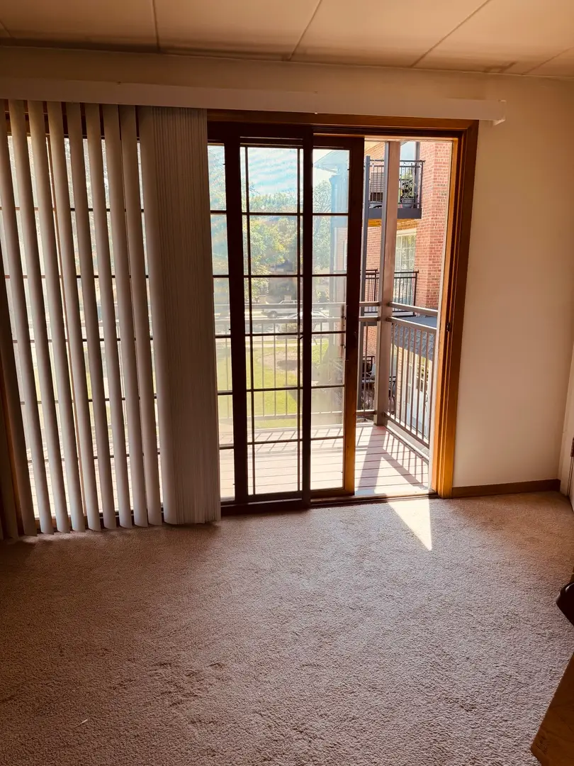 6855 N Northwest Highway #2D, Chicago, IL 60631 - #3
