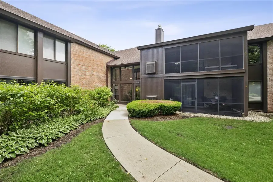 720 Saint Andrews Lane #13, Crystal Lake, IL 60014 - #3