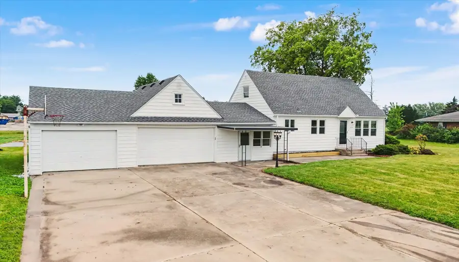 408 E South Court Street, Chatsworth, IL 60921 - #2