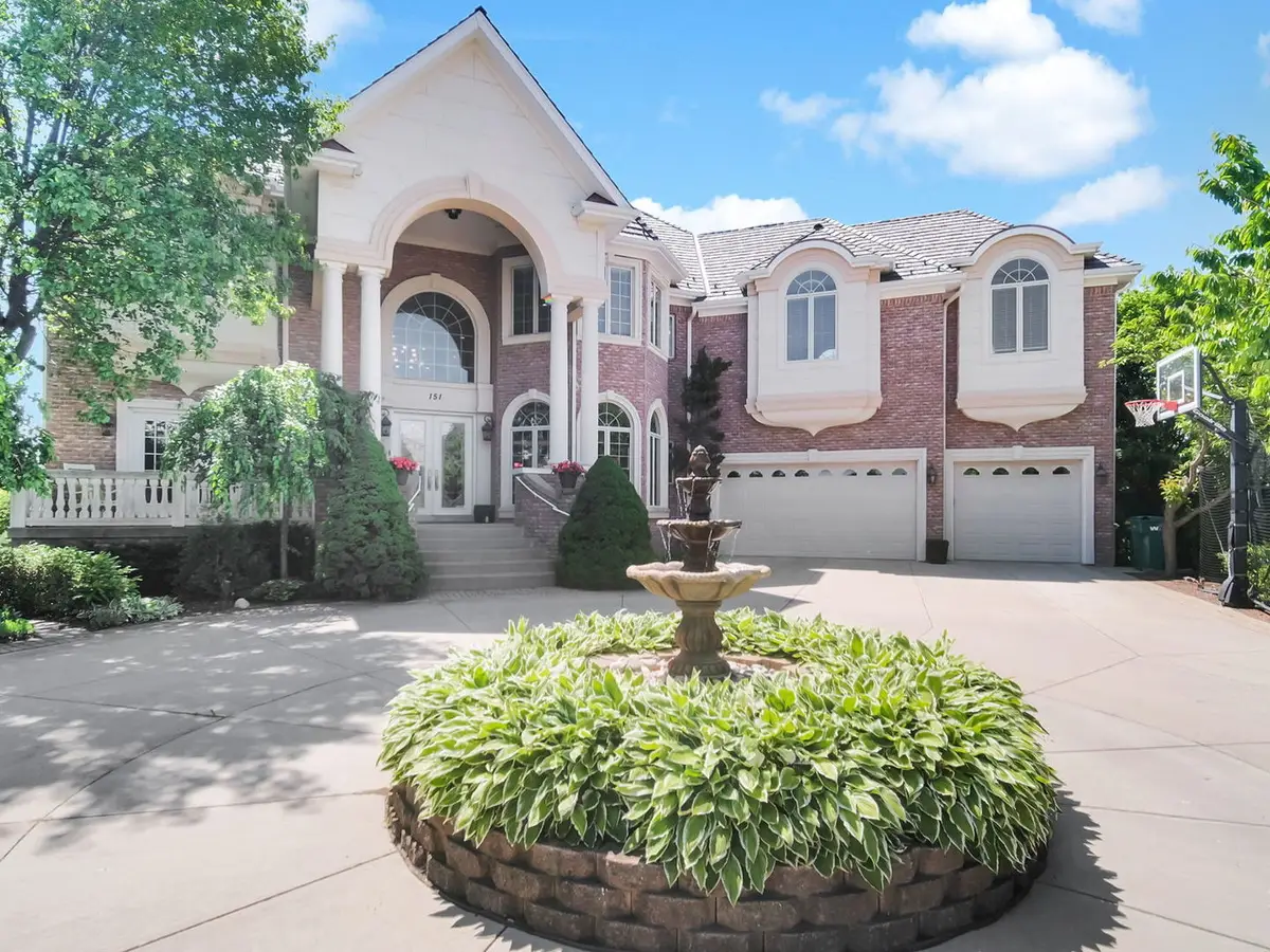 151 Palmer Circle, Vernon Hills, IL 60061 - #1