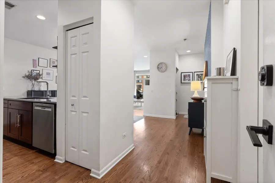 2040 W Belmont Avenue #302, Chicago, IL 60618 - #2