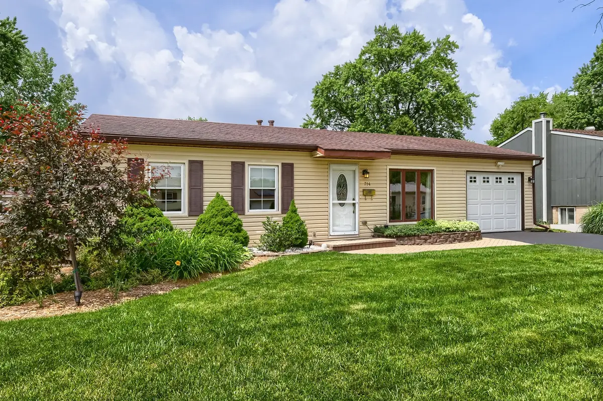 714 Sunset Circle, Streamwood, IL 60107 - #1