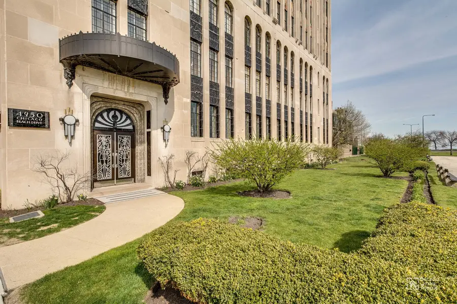 4950 S Chicago Beach Drive #11A, Chicago, IL 60615 - #2