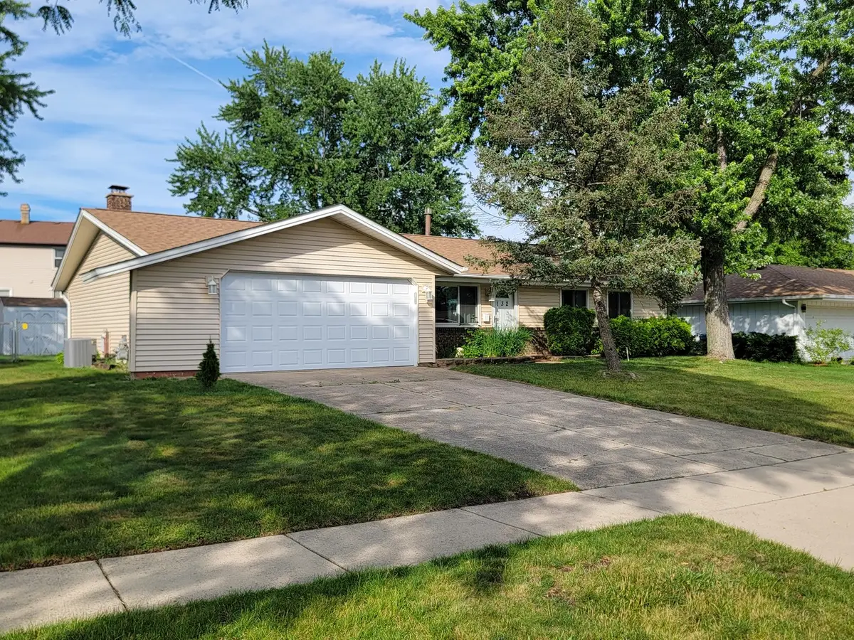 132 W Hartford Drive, Schaumburg, IL 60193 - #1