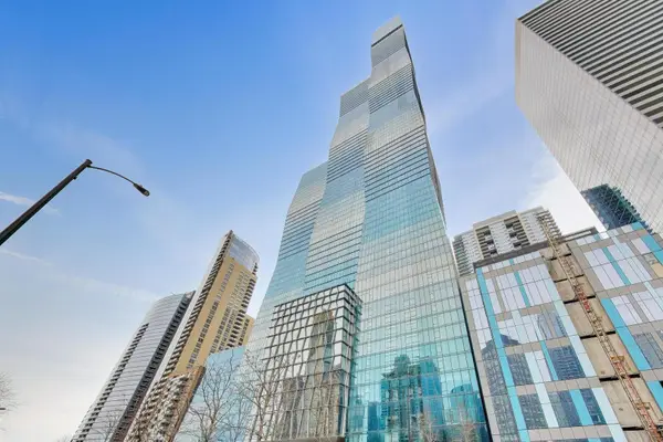 363 E Wacker Drive #2708, Chicago, IL 60601