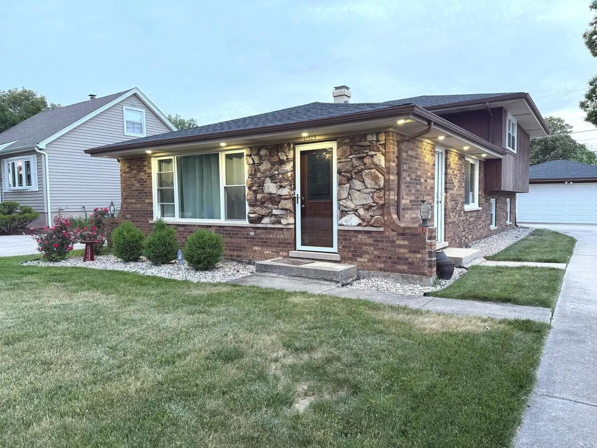 11529 S Laramie Avenue, Alsip, IL 60803 - #1