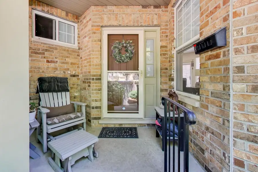 1701 Astor Avenue, Oakbrook Terrace, IL 60181 - #2