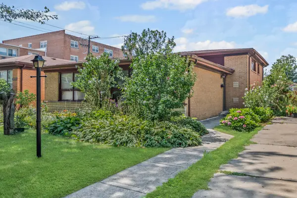 9218 Lavergne Avenue, Skokie, IL 60077
