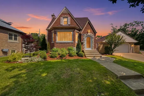 6653 N Oketo Avenue, Chicago, IL 60631