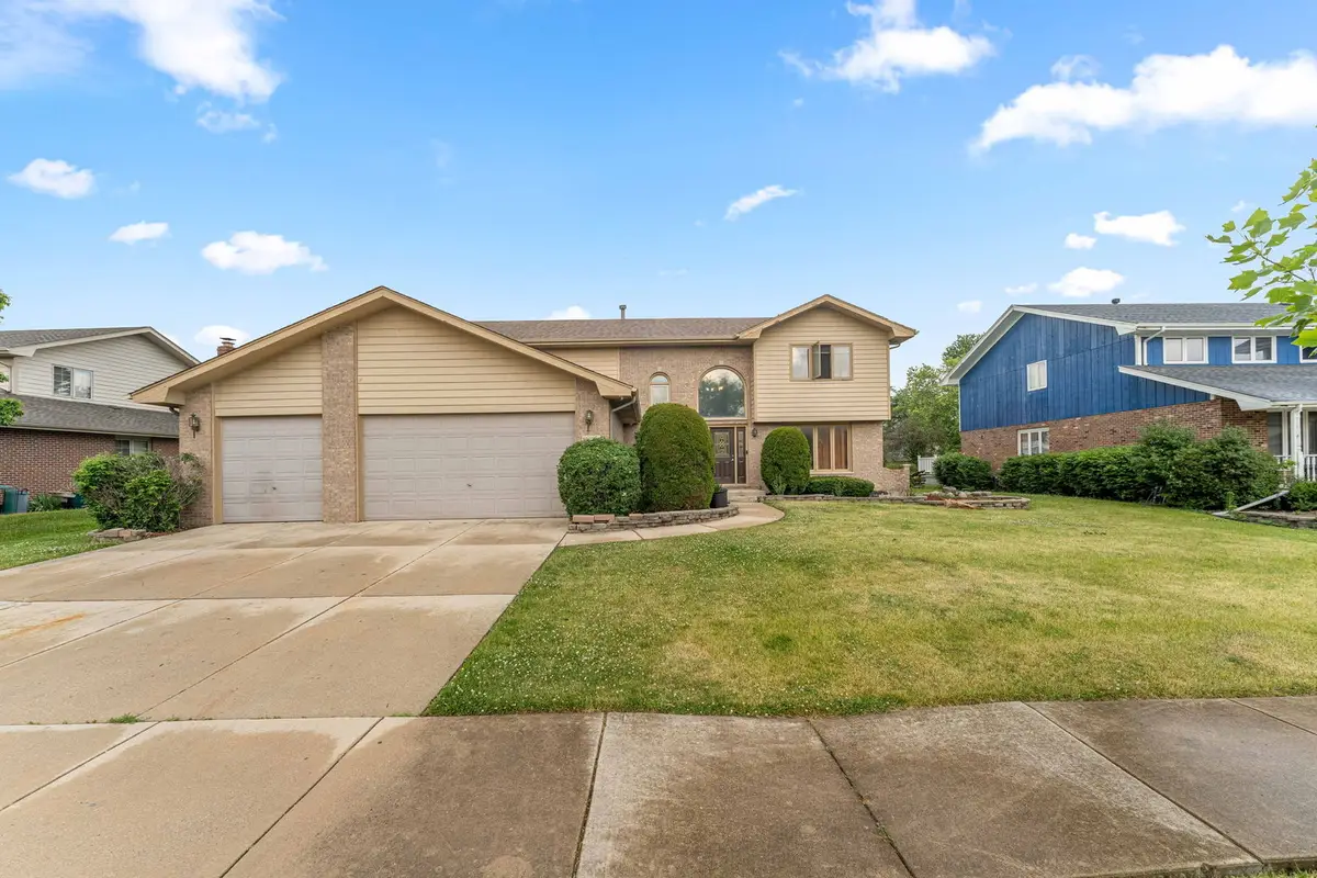 19644 Brookfield Circle, Tinley Park, IL 60487 - #1
