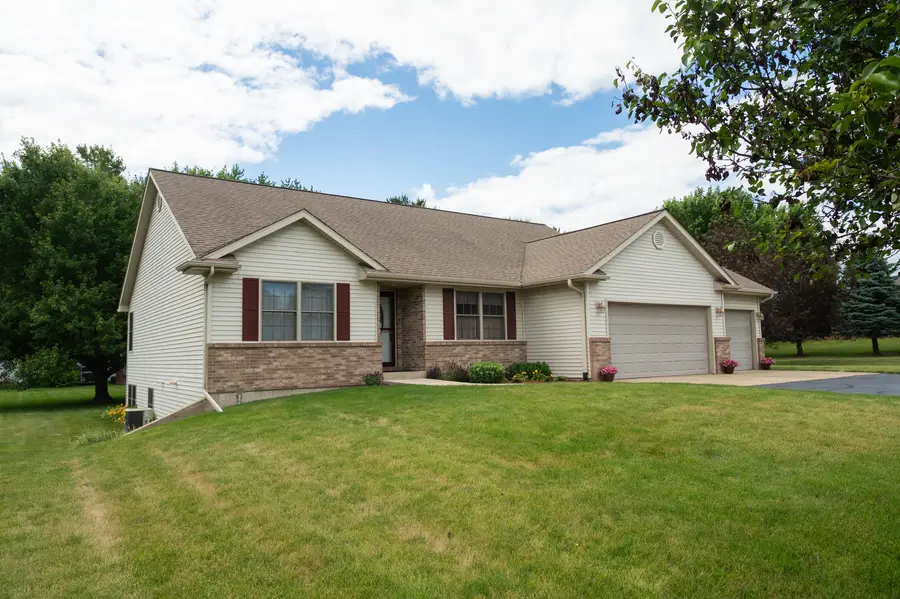 10092 Raindance Drive E, Rochelle, IL 61068 - #2