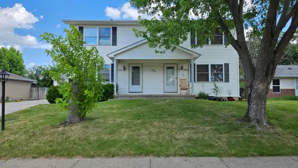 6104 N Frostwood Parkway, Peoria, IL 61615