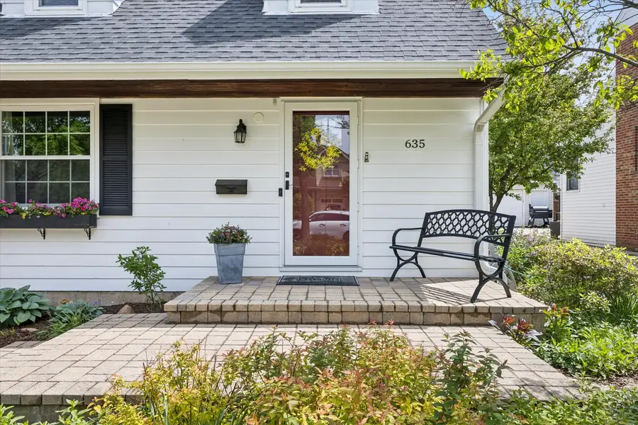 635 S Catherine Avenue, La Grange, IL 60525 - #2