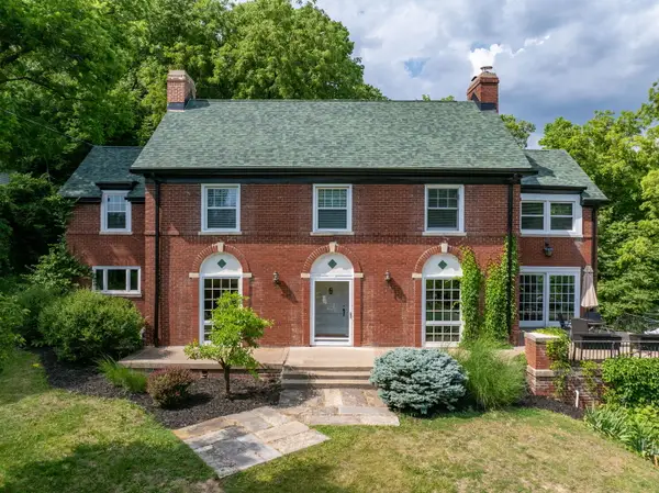40 Edgehill Terrace, Davenport, IA 52803
