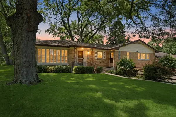 2912 Old Glenview Road, Wilmette, IL 60091