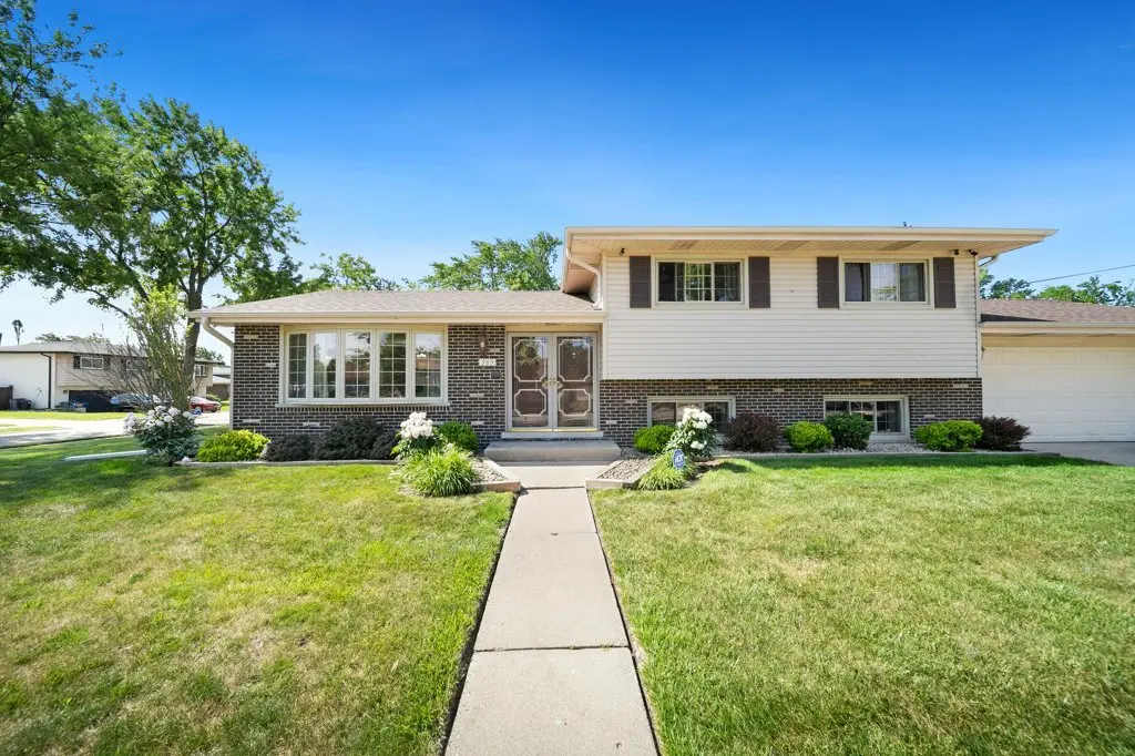 365 W Myrick Avenue, Addison, IL 60101 - #1