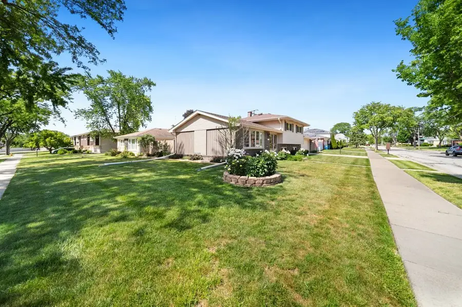 365 W Myrick Avenue, Addison, IL 60101 - #3