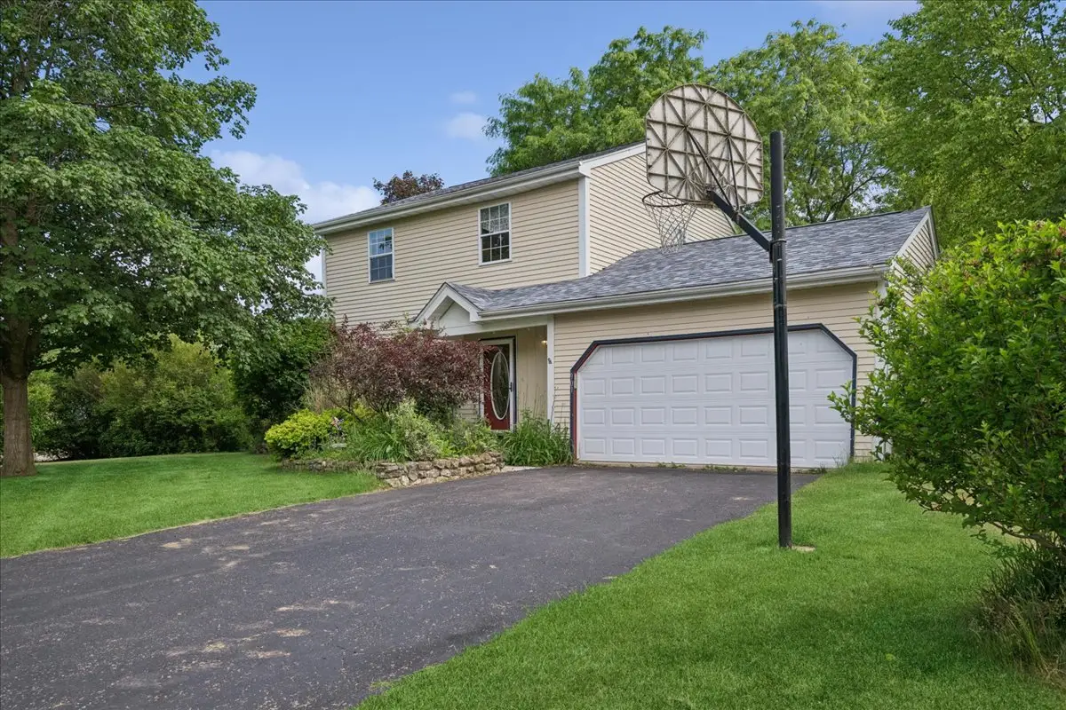 901 Portsmouth Drive, Island Lake, IL 60042 - #1
