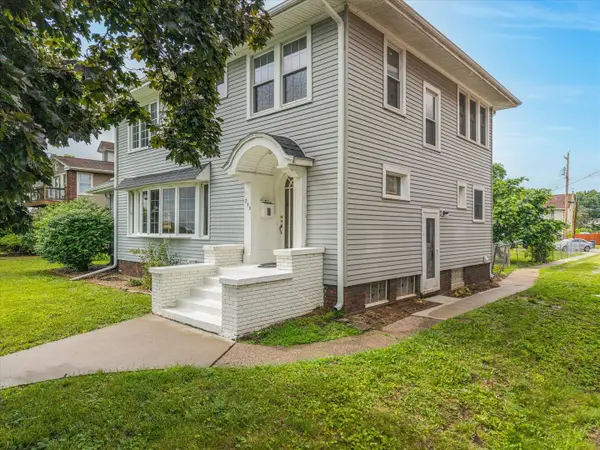 732 River Drive, Bettendorf, IA 52722