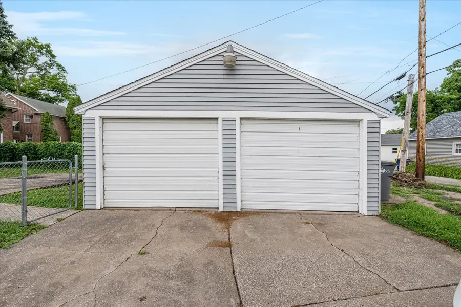 732 River Drive, Bettendorf, IA 52722 - #3