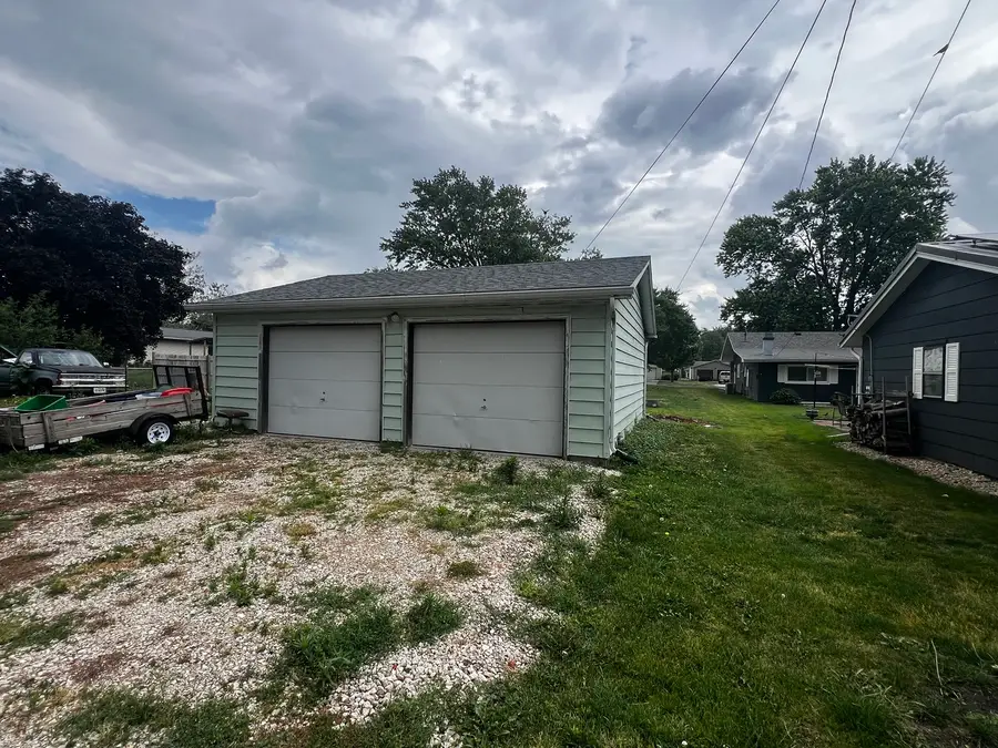 617 S Melvin Street, Gibson City, IL 60936 - #3