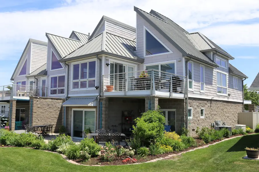 173 Beacon Harbor Circle, East Moline, IL 61244 - #2