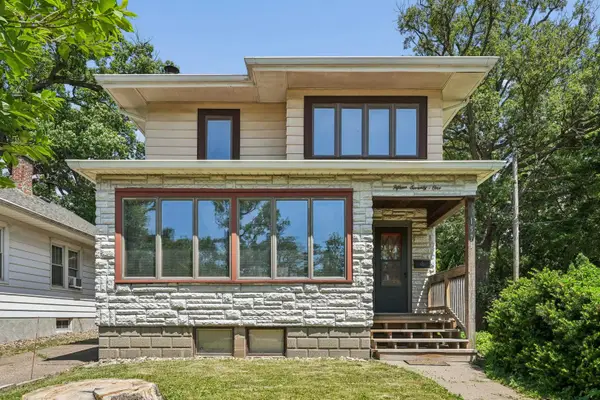 1571 34th Avenue, Moline, IL 61265