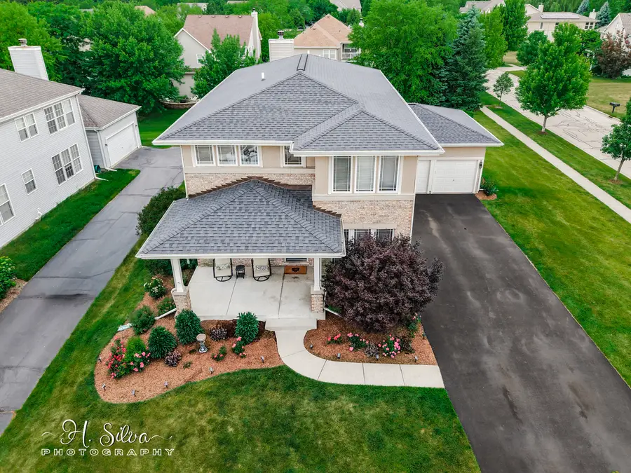 1410 Grand Pointe Boulevard, West Dundee, IL 60118 - #2