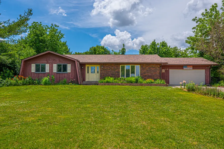 13 Grand Oaks Drive, Lincoln, IL 62656 - #2