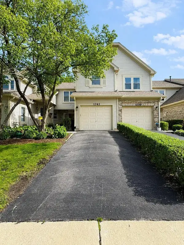 1241 Tennyson Lane #1803, Naperville, IL 60540