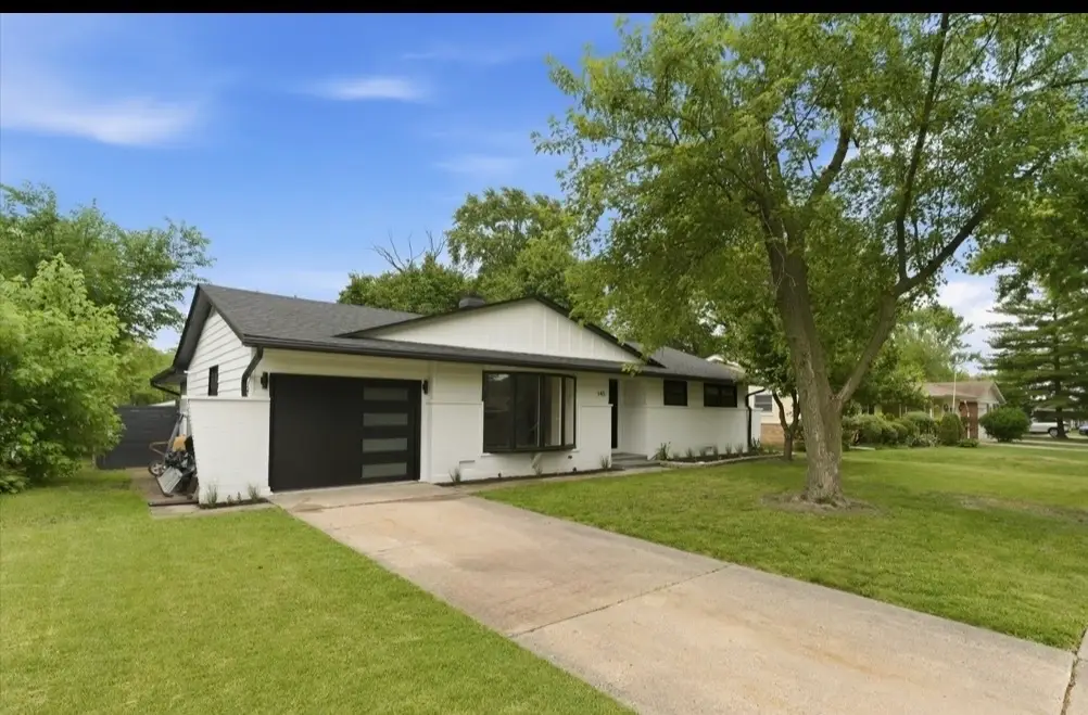 145 Wildwood Road, Elk Grove Village, IL 60007 - #1