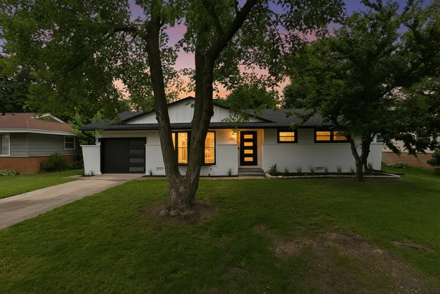 145 Wildwood Road, Elk Grove Village, IL 60007 - #2