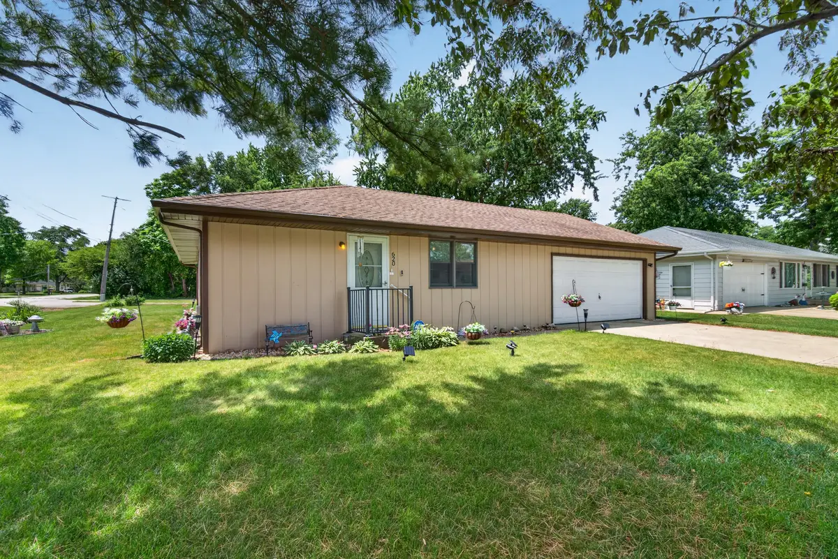 620 N 1st Street, Carbon Hill, IL 60416 - #1