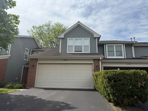 1713 W Orchard Place #1713, Arlington Heights, IL 60005