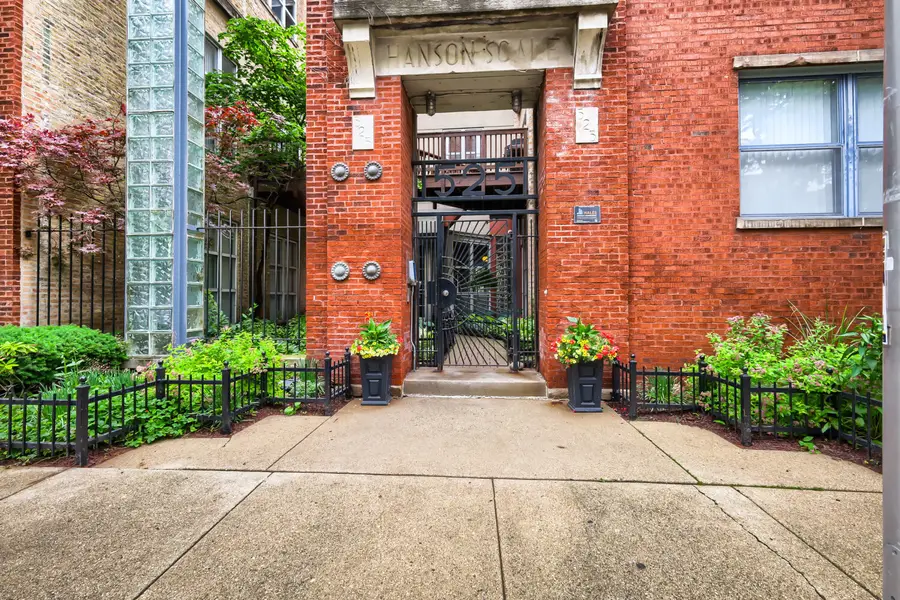 525 N Ada Street #25, Chicago, IL 60642 - #2