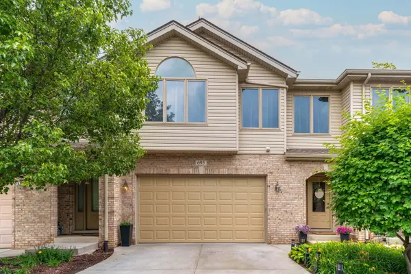 695 E Nerge Road, Roselle, IL 60172